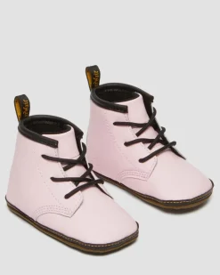 Boots 1460 en cuir auburn pour nouveau-né in Pale Pink