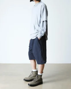 Boots 1460 en cuir Milled Nubuck à lacets in Nickel Grey