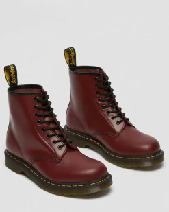 Boots 1460 en cuir Smooth à lacets in Rouge Cherry Red