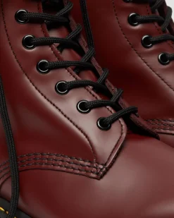 Boots 1460 en cuir Smooth à lacets in Rouge Cherry Red