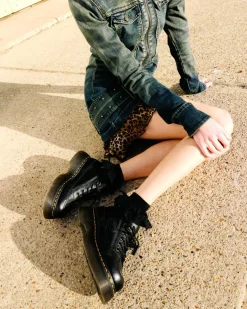 Chaussures Buzz en cuir Milled Nappa à 5 œillets in Noir