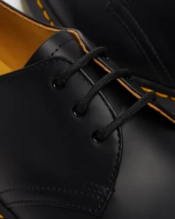 Chaussures 1461 en cuir Smooth in Noir