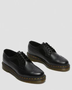 Chaussures richelieus 3989 en cuir Smooth in Noir