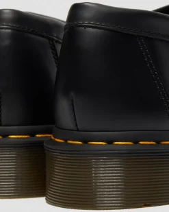 Mocassins Adrian Yellow Stitch en cuir Smooth à pampilles in Noir