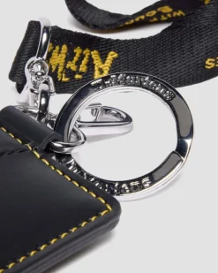 Porte-cartes en cuir Kiev avec anneau in Noir