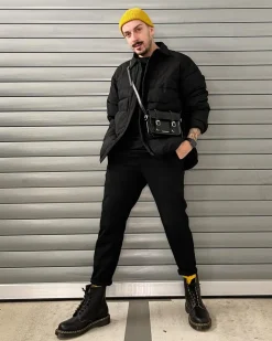 Sac bandoulière en cuir 18 cm in Noir