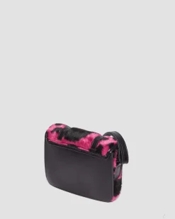 Sac bandoulière en Hair-On imprimé vache 18 cm in Thrift Pink